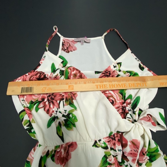 Dream of Me floral maxi dress size Small. - Picture 9 of 10